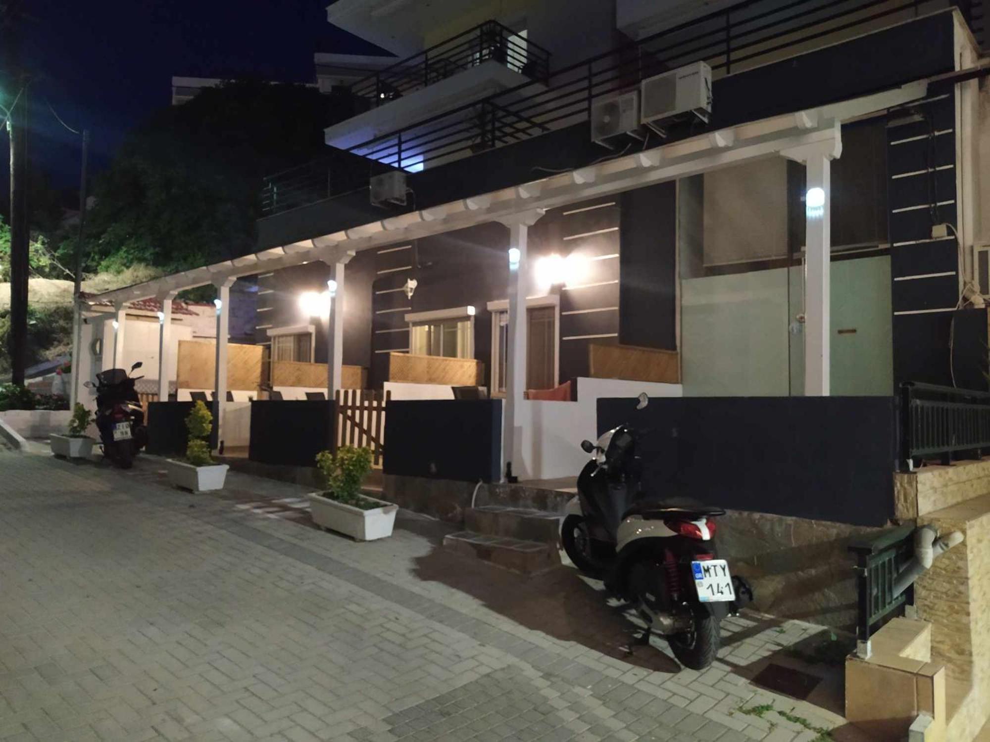 Stratos Family Apartments & Studios Neos Marmaras Esterno foto